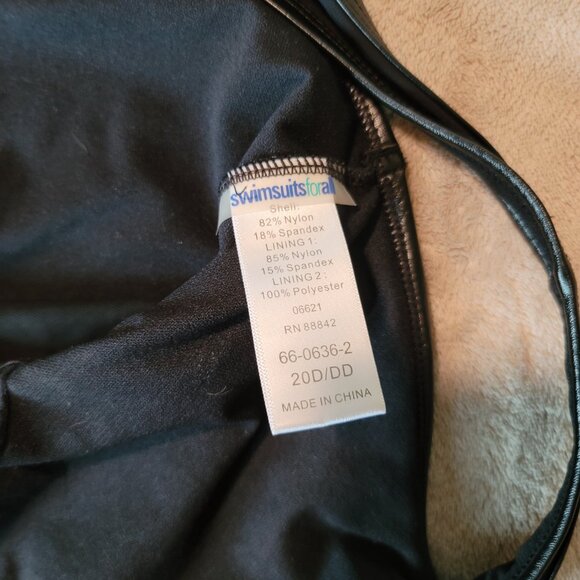 GabiFresh x Swimsuits For All D/DD+ Midnight Zipper Swimsuit One Piece Black - Picture 7 of 7